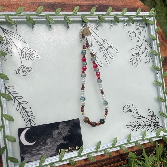 Beaded Necklace/choker - Picture 1 of 1